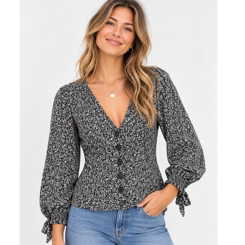 Free People Sienna Blouse Womens Medium Navy White Floral Ditsy Button Boho Top